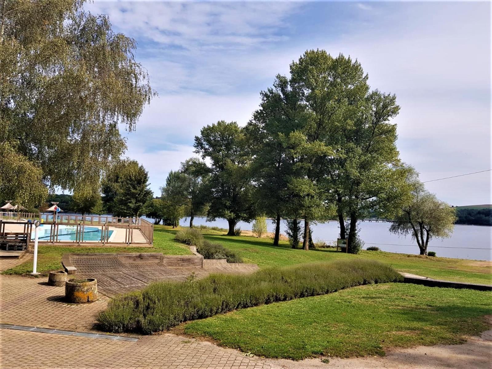 Hotel Camping Le Caussanel Canet-de-Salars Exterior foto